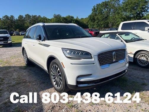 Pristine White Metallic Tri-Coat 2023 Lincoln Aviator Standard