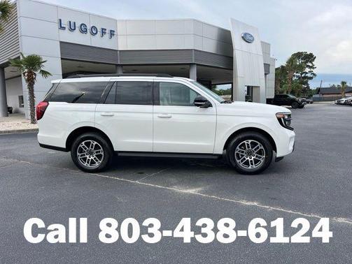 Star White Metallic Tri-Coat 2026 Ford Expedition Active