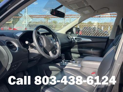 2018 Nissan Pathfinder SL