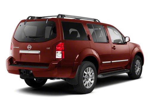 2010 Nissan Pathfinder LE