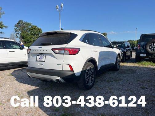 Oxford White 2020 Ford Escape SEL