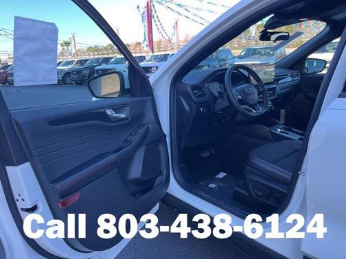 2025 Ford Escape ST-Line Select