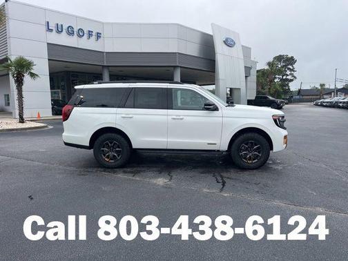 Star White Metallic Tri-Coat 2026 Ford Expedition Tremor