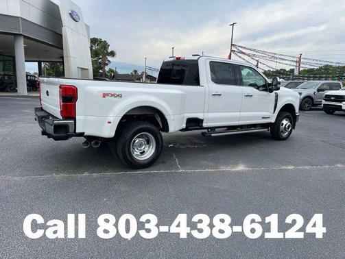 Oxford White 2026 Ford F-350 Lariat