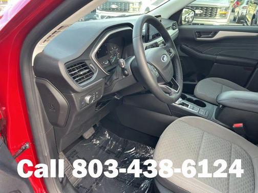 Rapid Red Metallic Tinted Clearcoat 2022 Ford Escape SE