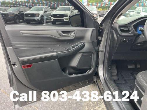 Carbonized Gray Metallic 2025 Ford Escape Active