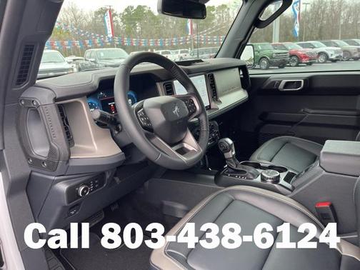 Oxford White 2026 Ford Bronco Outer Banks