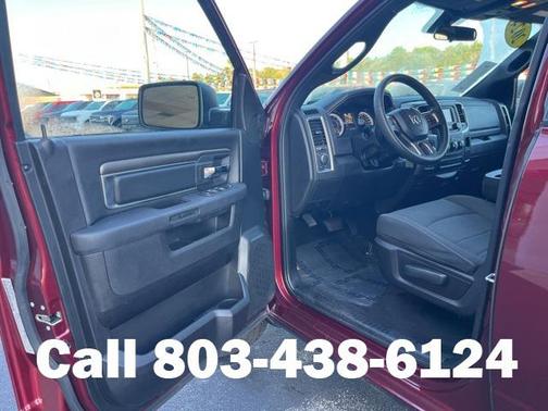 2024 RAM 1500 Classic Warlock Crew Cab 4x4 5'7' Box