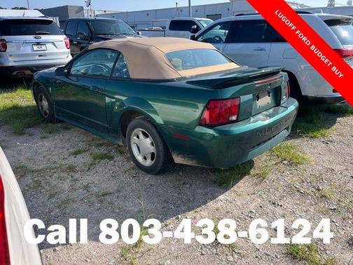 2000 Ford Mustang Base