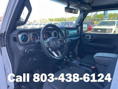 Bright White Clearcoat 2020 Jeep Wrangler Unlimited Sahara