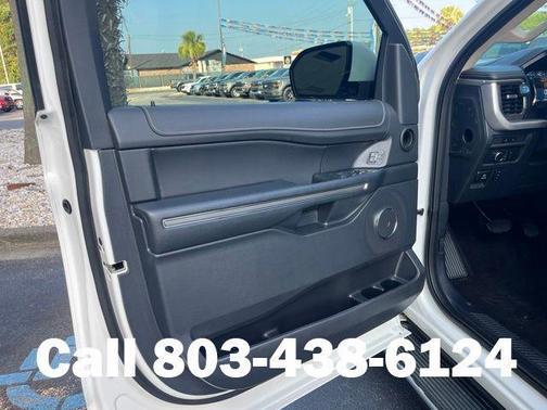 Star White Metallic Tri-Coat 2022 Ford Expedition Max XLT