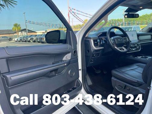 Star White Metallic Tri-Coat 2022 Ford Expedition Max XLT