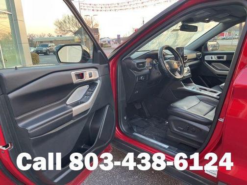 Rapid Red Metallic Tinted Clearcoat 2023 Ford Explorer Limited