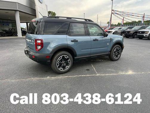 Azure Gray Metallic Tri-Coat 2026 Ford Bronco Sport Outer Banks