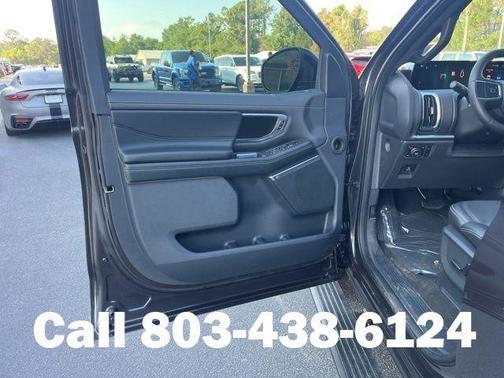 Star White Metallic Tri-Coat 2026 Ford Expedition Platinum