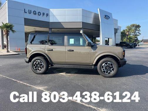 Star White Metallic Tri-Coat 2026 Ford Expedition Platinum