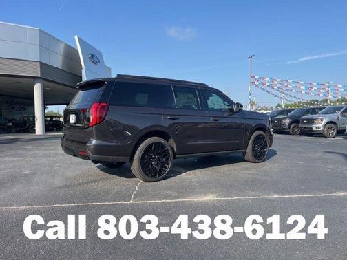 Star White Metallic Tri-Coat 2026 Ford Expedition Platinum
