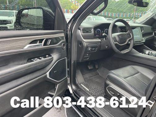 Diamond Black Crystal Pearlcoat 2024 Jeep Wagoneer Series II 4x4