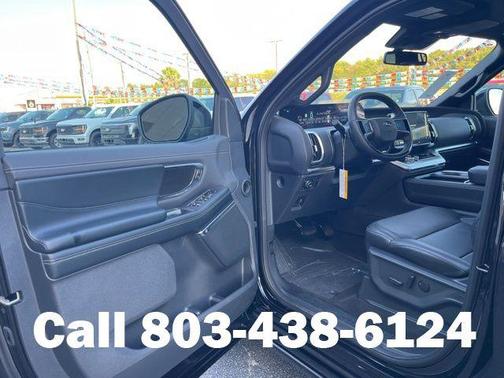 Agate Black Metallic 2025 Ford Expedition Platinum
