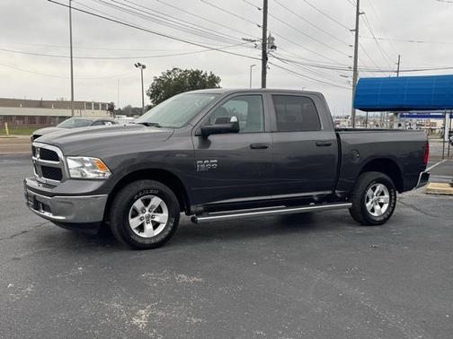 2022 RAM 1500 Classic SLT