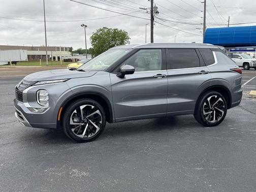 2024 Mitsubishi Outlander SEL