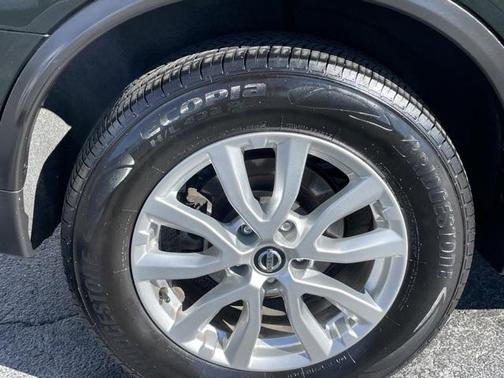 Midnight Pine 2018 Nissan Rogue SV