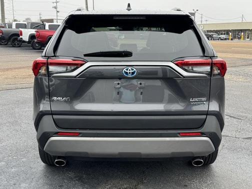 2022 Toyota RAV4 Hybrid SE