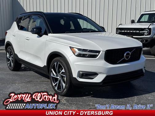 2021 Volvo XC40 T5 R-Design