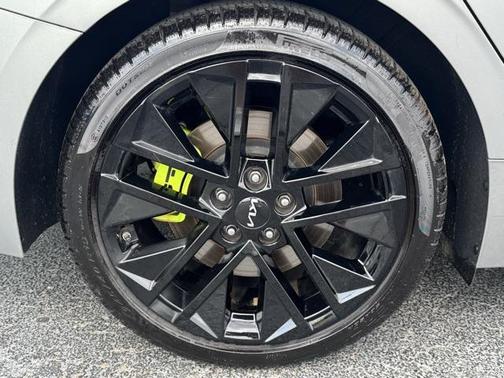 2025 Kia K5 GT
