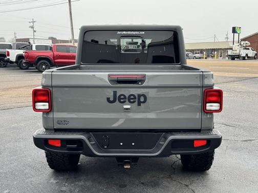 2023 Jeep Gladiator Sport S
