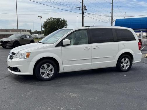 2011 Dodge Grand Caravan Crew
