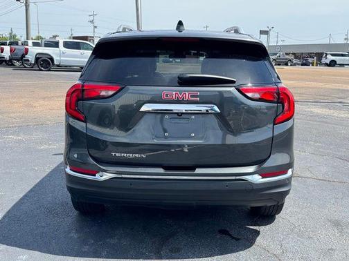 Graphite Gray Metallic 2021 GMC Terrain SLT