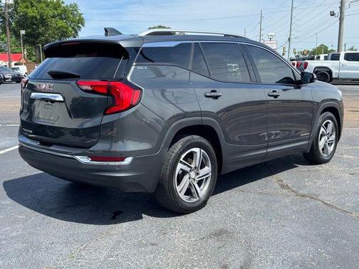 Graphite Gray Metallic 2021 GMC Terrain SLT