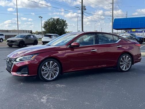 2024 Nissan Altima 2.5 SL