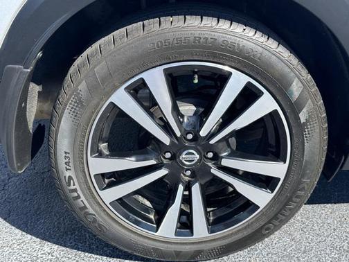 2018 Nissan Kicks SR