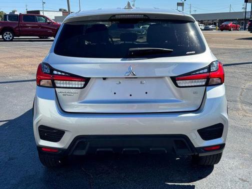 2024 Mitsubishi Outlander Sport SE