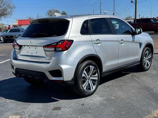 2024 Mitsubishi Outlander Sport SE