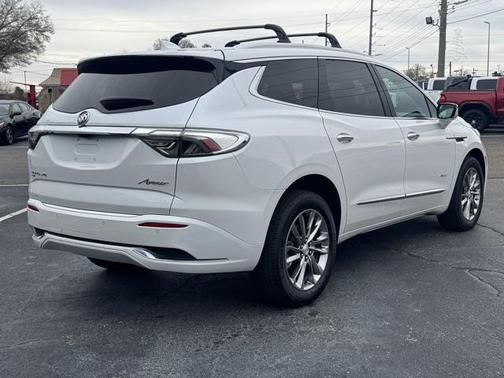 2022 Buick Enclave Avenir