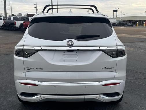 2022 Buick Enclave Avenir