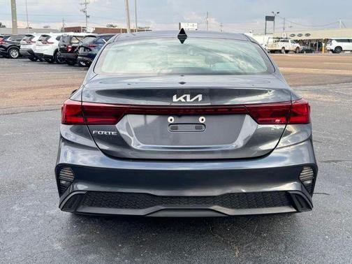 Gravity Gray 2023 Kia Forte LXS