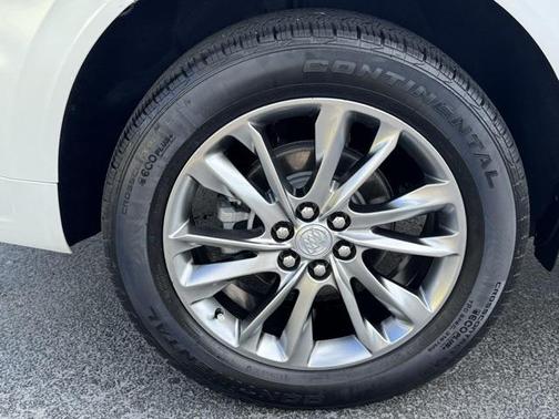 2022 Buick Enclave Avenir