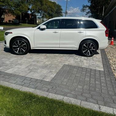 2020 Volvo XC90 T6 Momentum