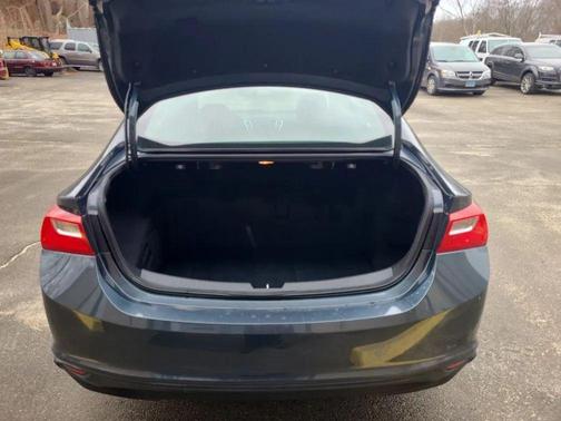 2019 Chevrolet Malibu Hybrid Base