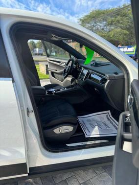 2015 Porsche Macan S