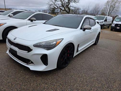 Snow White Pearl 2019 Kia Stinger GT