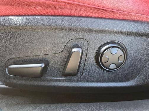 Snow White Pearl 2019 Kia Stinger GT