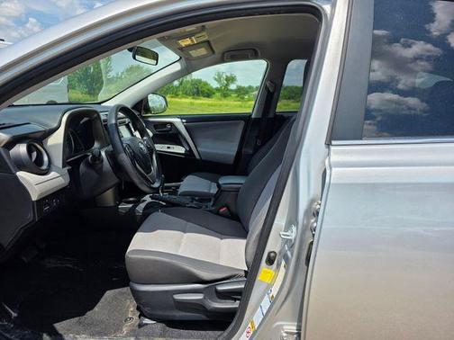 Classic Silver Metallic 2014 Toyota RAV4 LE