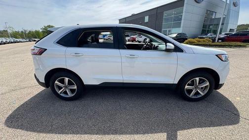 White Metallic 2024 Ford Edge SEL