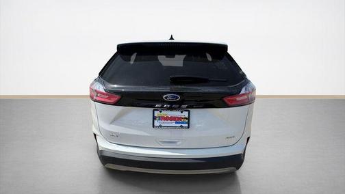 White Metallic 2024 Ford Edge SEL