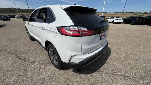 White Metallic 2024 Ford Edge SEL